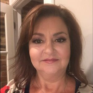 Meet your Posher, Liz